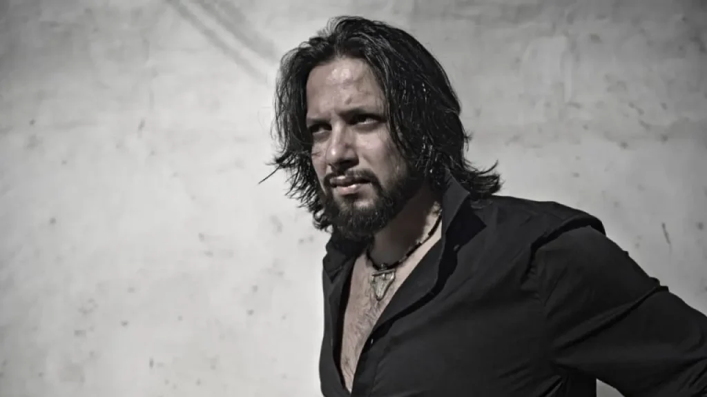 El artista Antonio Gómez