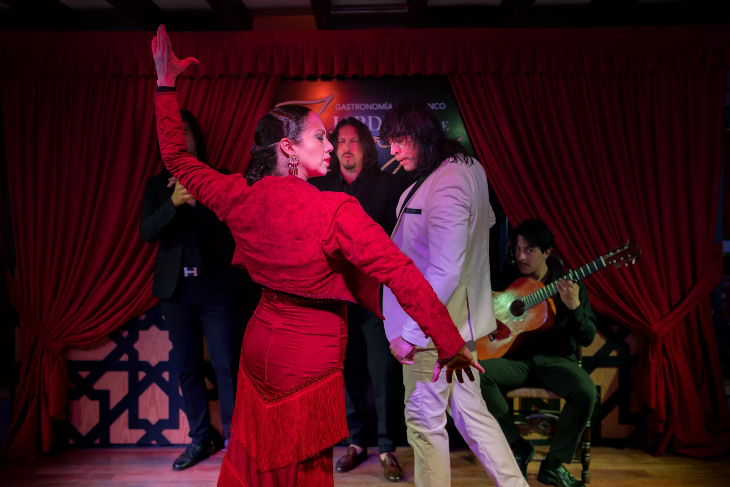 Cómo elegir un espectáculo de flamenco en Granada